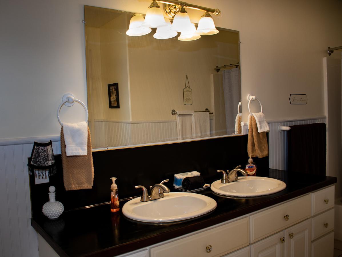 Rooster Hill Guest House ポート・エンジェルス エクステリア 写真