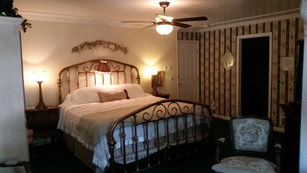Rooster Hill Guest House ポート・エンジェルス エクステリア 写真